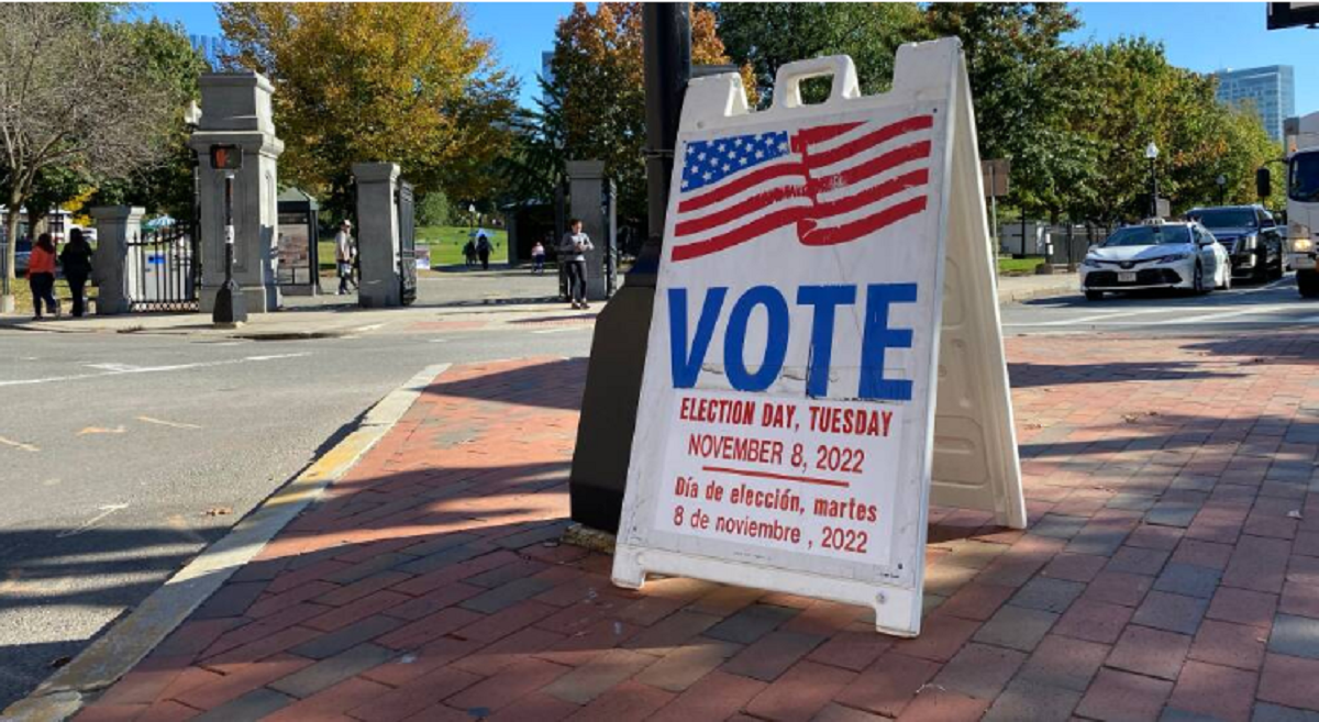 Todo sobre su papeleta electoral de Massachusetts de 2022 en 100 palabras o menos