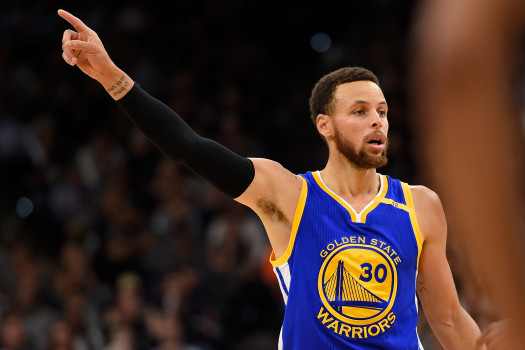 Warriors desperdiciaron 50 puntos de Curry en NBA