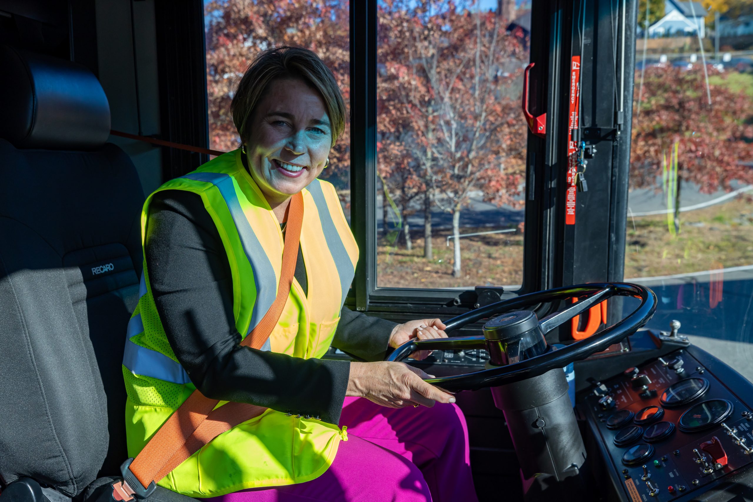 ¿Existía ya transporte público gratuito en Massachusetts, y ahora se ha decidido continuar?