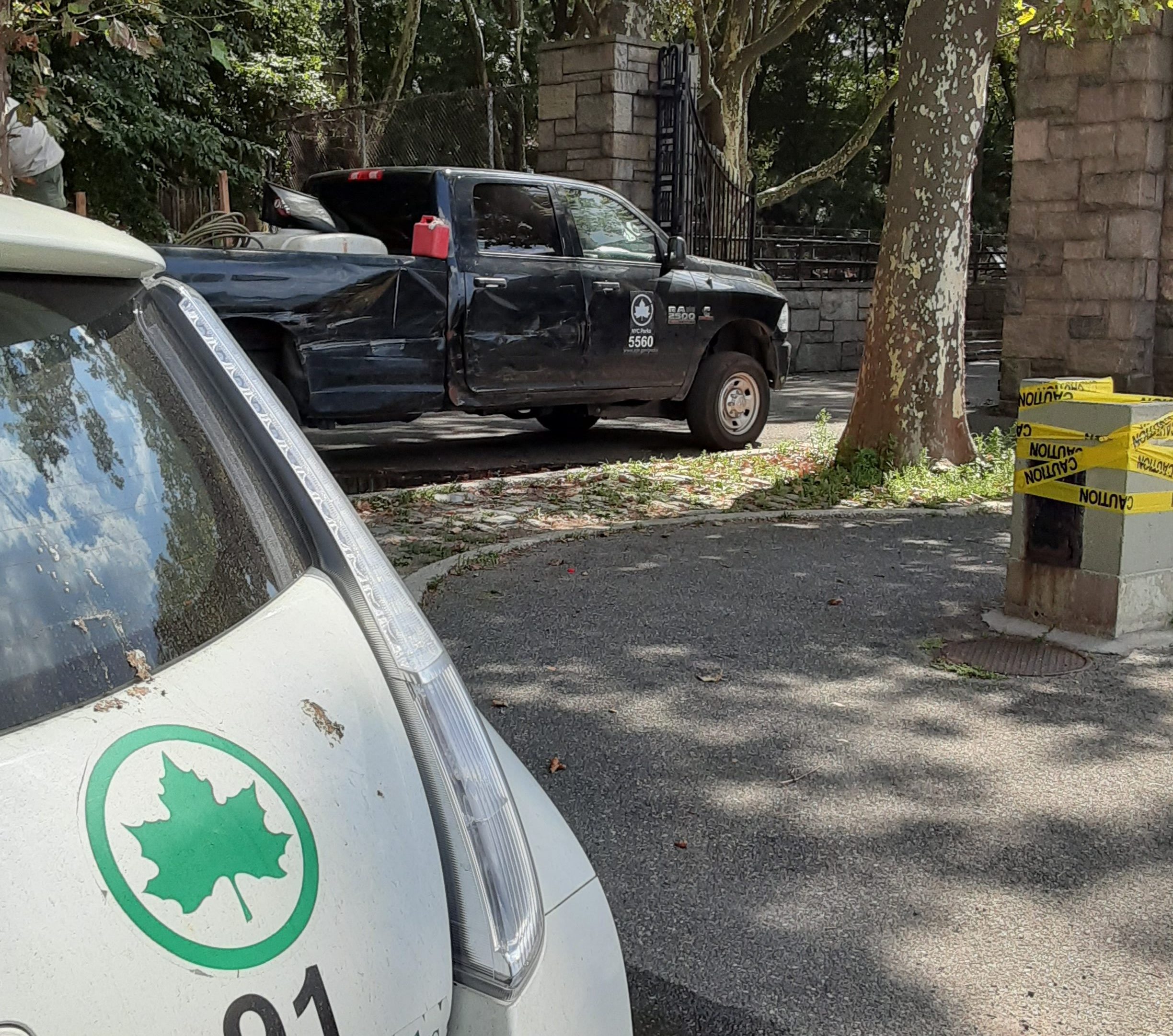 Adolescente mató a otro en cancha de baloncesto: acusación en Nueva York