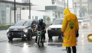 COE coloca 5 provincias en alerta amarilla y 15 en verde por condiciones climáticas inestables