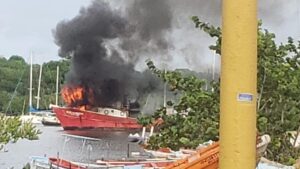 Explosión de barco en Puerto Plata deja cuatro heridos