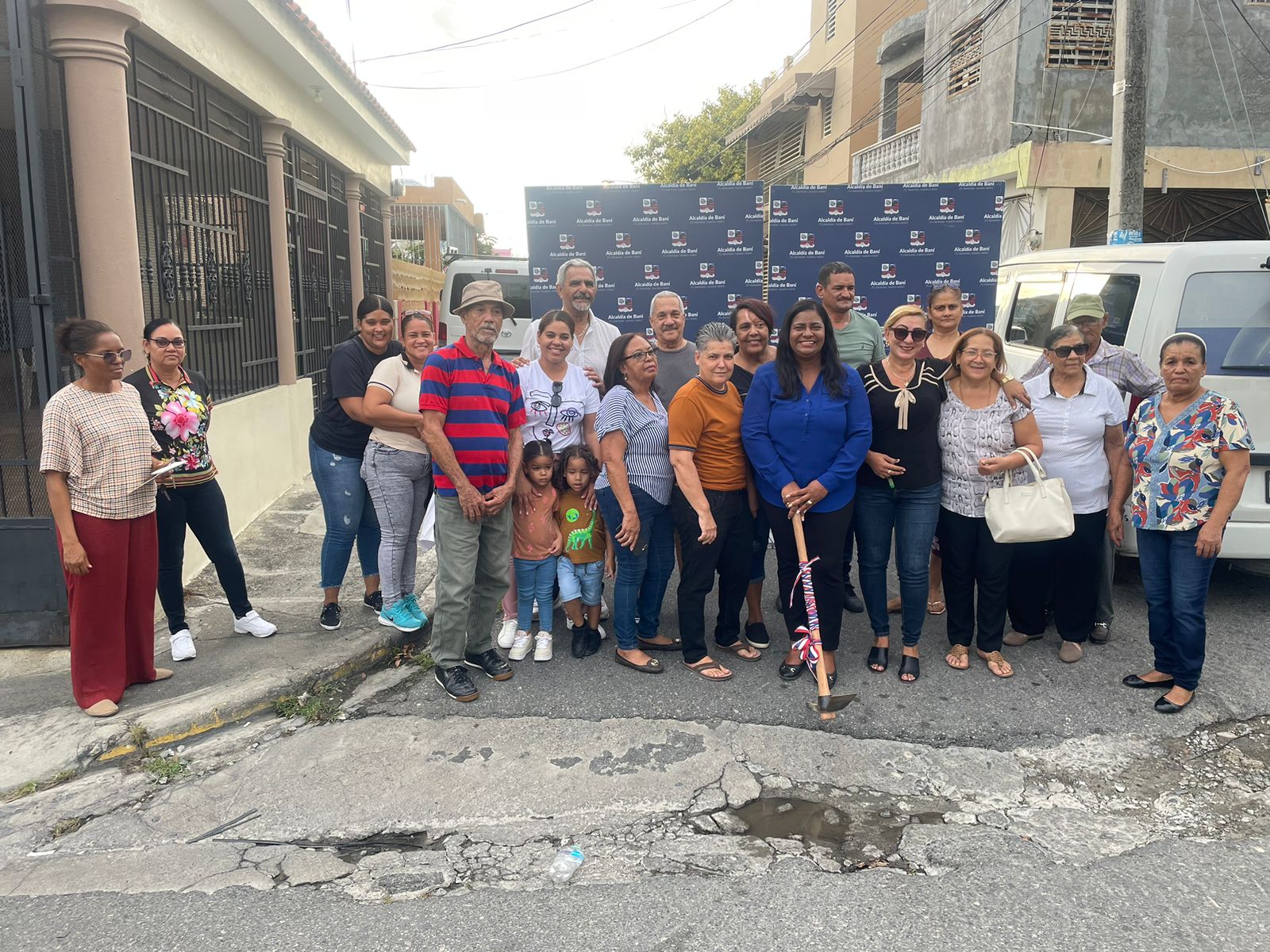 Alcaldía de Baní deja iniciadas importantes obras en diferentes sectores del municipio